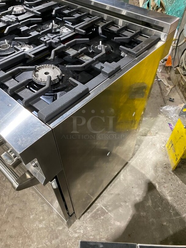 2021 Zline Gas Powered 6 Burner Stove! With Oven Underneath! Stainless Steel! MODEL RG36 SN:RG36GE21110321-03 - Image 2 of 10