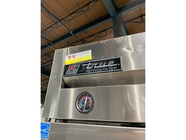 True Commercial Single Door Reach In Refrigerator! With Poly Coated Racks! All Stainless Steel! On Casters! Model: T23 SN: 5371594! 115V 60HZ 1 Phase!
 - Image 8 of 9