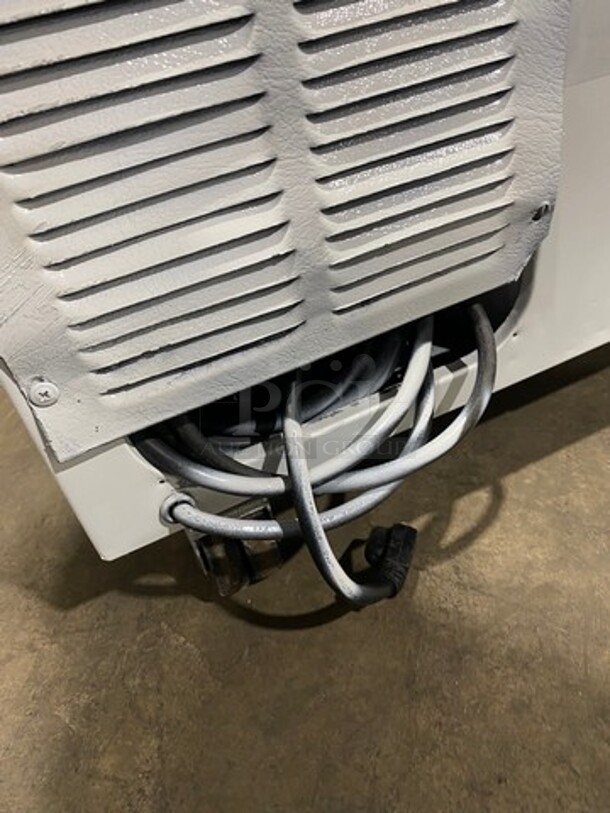 LATE MODEL! 2014 Fricon Commercial Reach Down Chest Freezer Merchandiser! With 2 Top Sliding Doors! With Sneeze Guard! On Casters! Model: THG7SG SN: 021080 115V 60HZ 1 Phase - Image 9 of 9