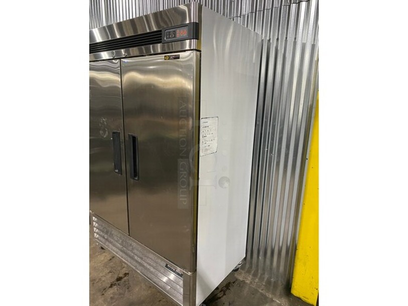 Blue Air Commercial 2 Door Reach In Freezer! All Stainless Steel! On Casters! Model: BASF2 SN: LTF2N040001 115V 60HZ 1 Phase - Image 4 of 10