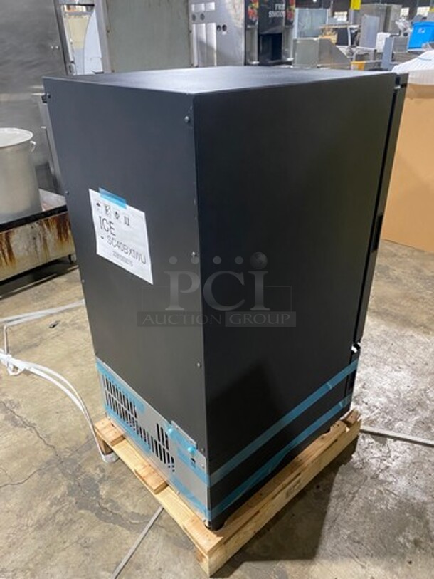 BEAUTIFUL! UNIQUE FIND! SCRATCH-N-DENT! Lumilinna Commercial Countertop/ Undercounter Single Door Slush Cooler! Using Very Precise Temperature Control, Lumilinna Can Hold Beverages Below Freezing — Without Freezing Them Solid. Water Normally Freezes At 32°F, But By Maintaining This Temperature, Lumilinna Can Store Beverages To The Coldest Temperature That Once Opened, Ice Crystals Form! Supercooled Products Crystallize When Poured, Producing A Soft Delicate Ice Slush! Model: ICESC40BXIWU 115V 60HZ 1 Phase - Image 5 of 8