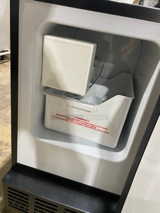NEW! OUT OF THE BOX! SCRATCH-N-DENT! Whynter Undercounter Built In Ice Maker! All Stainless Steel! Model: UIM155 115V - Image 5 of 8