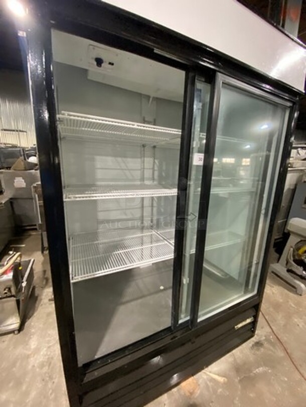 Beverage Air Commercial Refrigerated 2 Door Reach In Cooler Merchandiser! With View Through Doors! Model: MT45 SN: 4471080 115V 60HZ 1 Phase - Image 5 of 8
