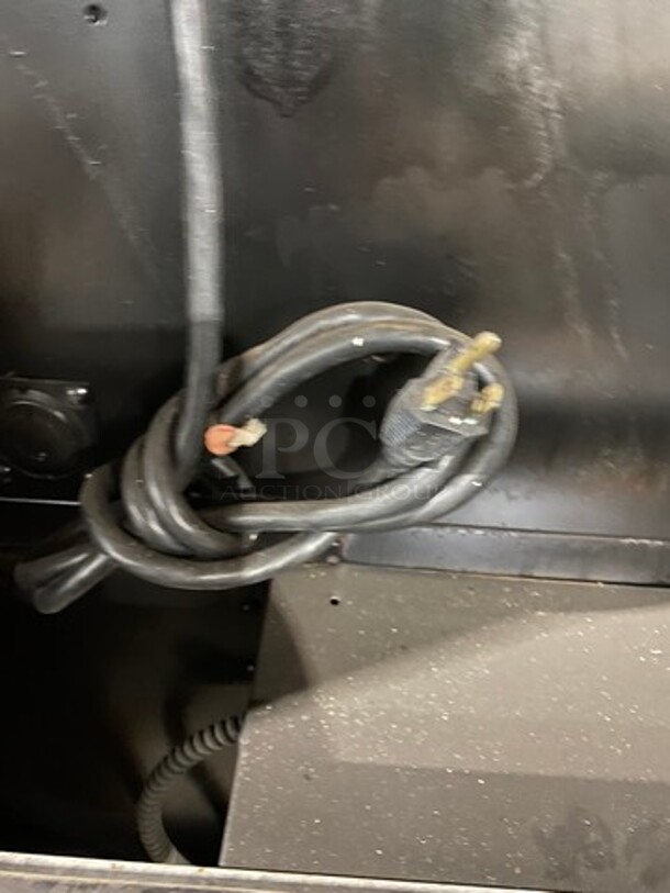 Garland Commercial Natural Gas Powered Double Deck Convection Oven! With View Through Doors! Metal Oven Racks! All Stainless Steel! On Casters! 2x Your Bid Makes One Unit! Model: TTG3 - Image 10 of 10