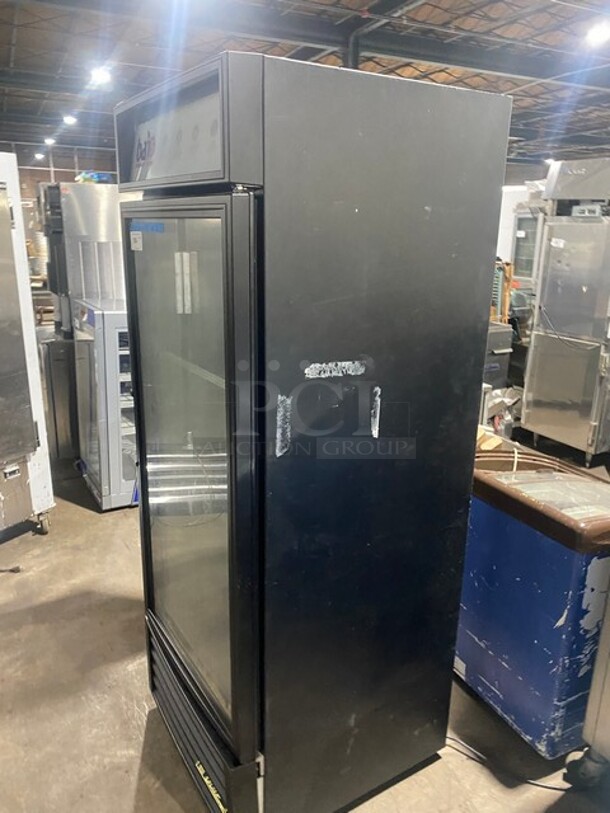 True Commercial Single Door Reach In Refrigerator Merchandiser! With View Through Door! Model: GDM26 SN:7697956 115V 1PH - Image 5 of 9