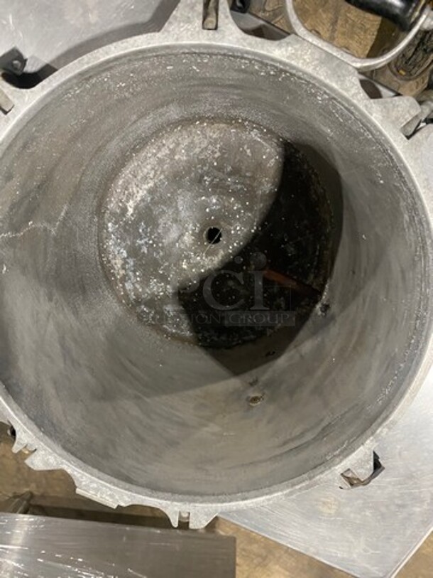 Smokaroma Commercial Electric Powered Pressure BBQ Cooker/ Smoker! All Stainless Steel! On Casters! Model: CU200F SN: 6118 208V - Image 6 of 10