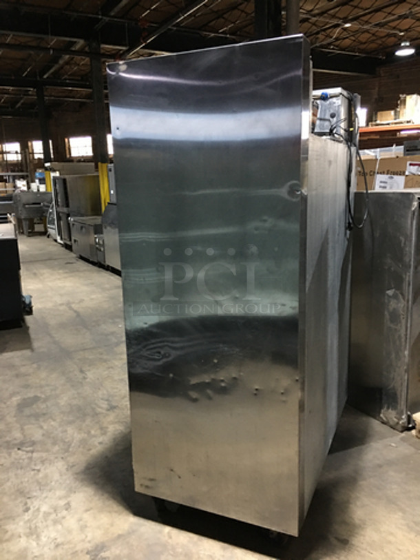 MUST HAVE! Traulsen 2 Door Half Cooler Half Freezer Combo Unit! All Stainless Steel! On Casters! Model: ADT232WUT-FHS  - Image 4 of 8