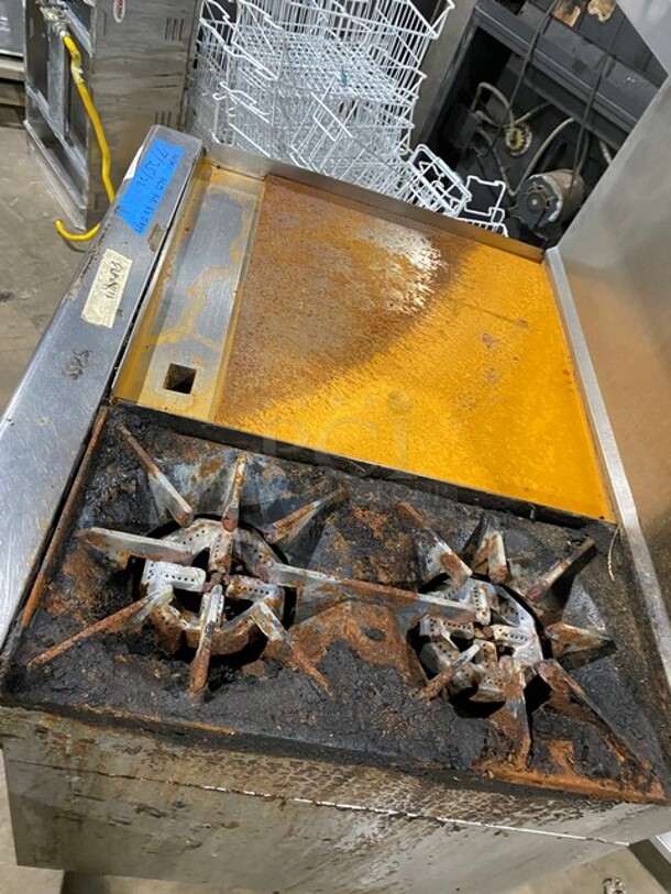 Us Range Stainless Steel Commercial Natural Gas Powered 2 Burner Range w/ Left Side Flat Top Griddle! With Oven And Back Splash! On Commercial Casters! - Image 5 of 8