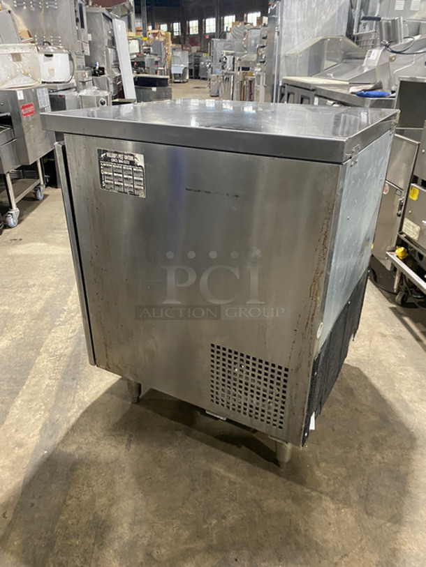 Turbo Air Commercial Single Door Lowboy/ Worktop Cooler! All Stainless Steel! On Legs! Model: MUR28 SN: MU2R902083 115V 60HZ 1 Phase - Image 4 of 8
