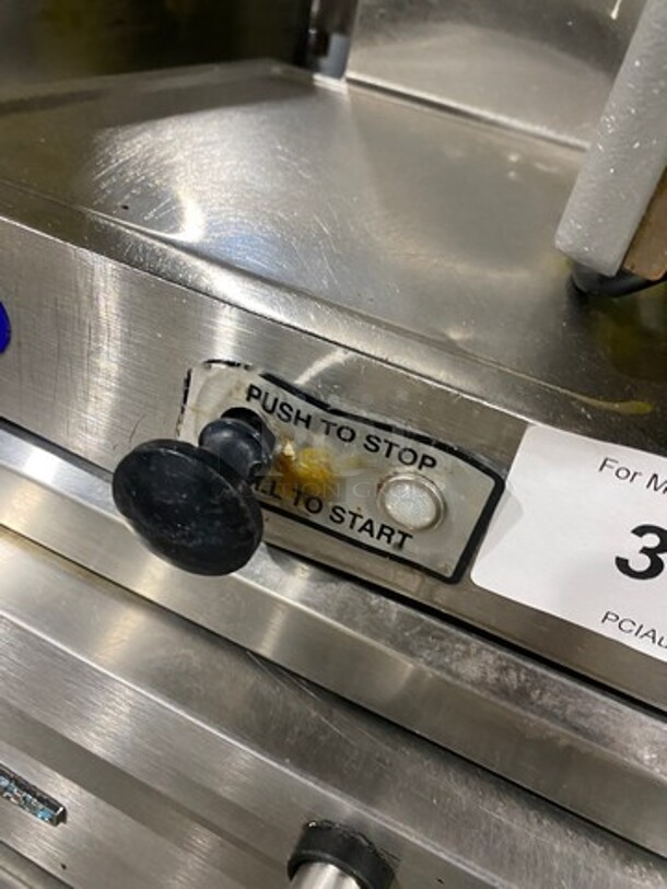 Globe Commercial Countertop Deli/ Meat Slicer! All Stainless Steel! Model: 3600P SN: 3606844 115V 60HZ 1 Phase - Image 7 of 10