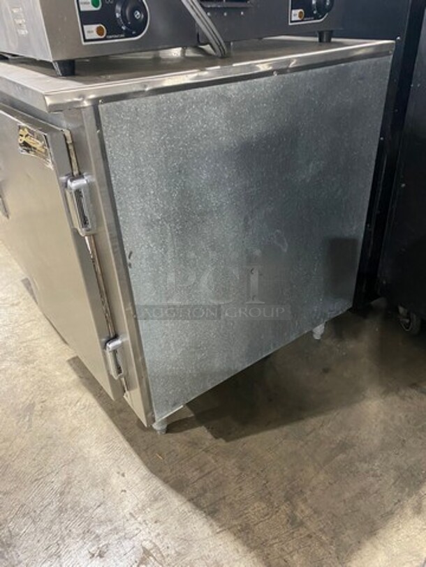 Leader Commercial 3 Door Under The Counter/ Work Top Cooler! With Poly Coated Racks! All Stainless Steel! On Legs! Model: LB72 SN: P1080724 115V 60HZ 1 Phase - Image 4 of 8