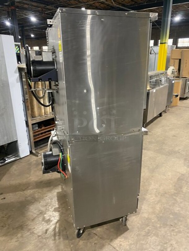 American Range Commercial Electric Powered Double Deck Convection Oven! Majestic Series! With View Through Doors! With Metal Oven Racks! All Stainless Steel! Model MSDE2GG Serial 150602049! 208V 1/3Phase! On Casters! 2 X Your Bid Makes One Unit! - Image 4 of 10