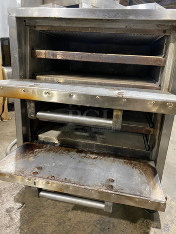 Bakers Pride Commercial Countertop Electric Powered Pizza Oven! All Stainless Steel! Model: P44 SN: 63063 208V - Image 6 of 10