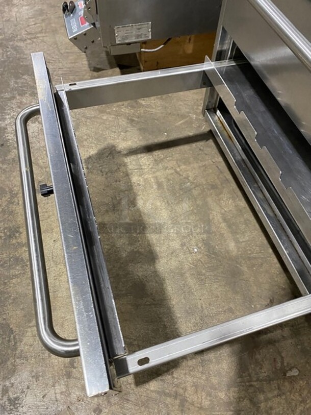 Vulcan Stainless Steel 3 Drawer Warmer! MODEL VW3S SN: 481953436 120V 1PH - Image 7 of 9