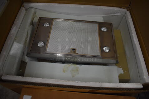BRAND NEW SCRATCH AND DENT! Stainless Steel Range Hood