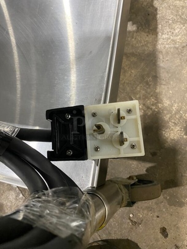 Eagle Commercial Electric Powered 5 Well Steam Table! With Storage Space Underneath! All Stainless Steel! On Casters! Model: YSPHT5 SN: 2008990224 208V 60HZ 1 Phase - Image 9 of 9