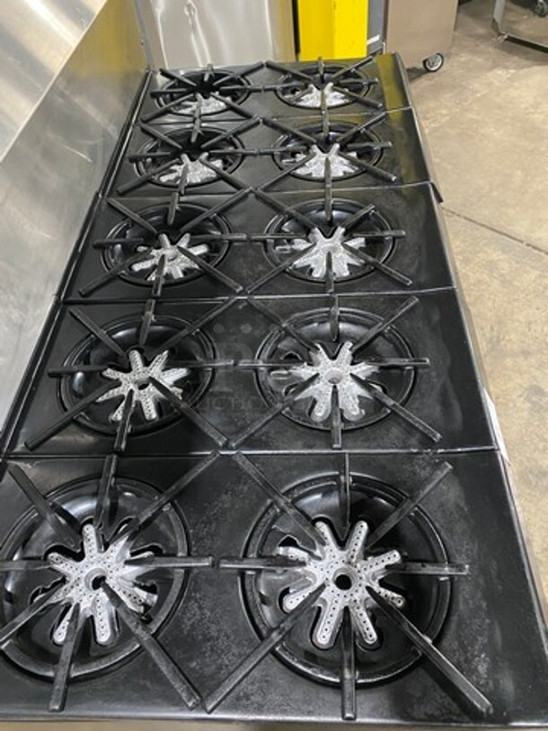 AMAZING FIND! Garland Natural Gas Powered 10 Burner Stove! With 2 Full-Sized Ovens! With Metal Oven Racks! With Raised Back Splash & Salamander Shelf! Stainless Steel! On Casters! - Image 5 of 11