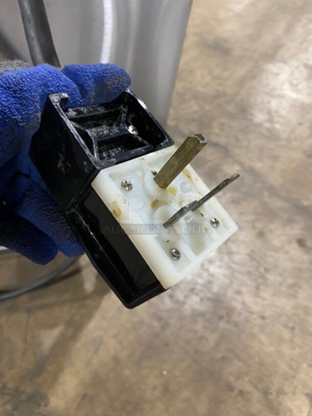 Eagle Commercial Electric Powered 5 Well Steam Table! With Storage Space Underneath! All Stainless Steel! On Casters! Model: YSPHT5 SN: 2008990255 208V 60HZ 1 Phase - Image 9 of 9