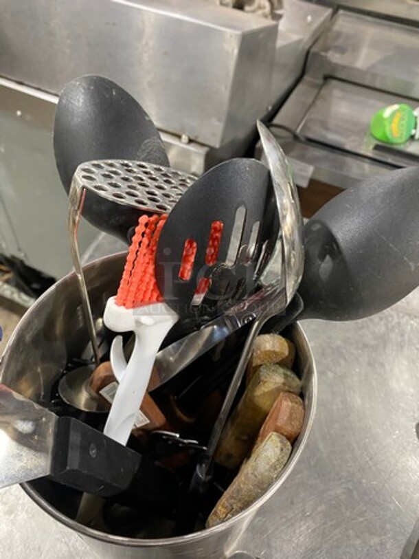 ALL ONE MONEY! MISCELLANEOUS! Includes Griddle Spatula, Serving Spoon, And More! - Image 5 of 5