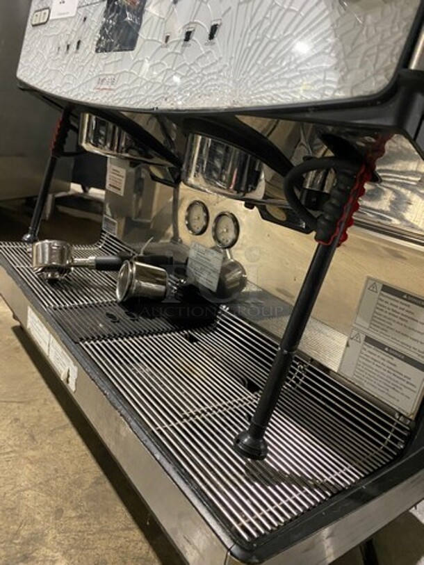 WOW! LATE MODEL! Dunkin Donuts Edition! Schaerer Commercial Countertop 2 Group Espresso Machine! With Steam Lines! Stainless Steel! On Small Legs! - Image 8 of 11