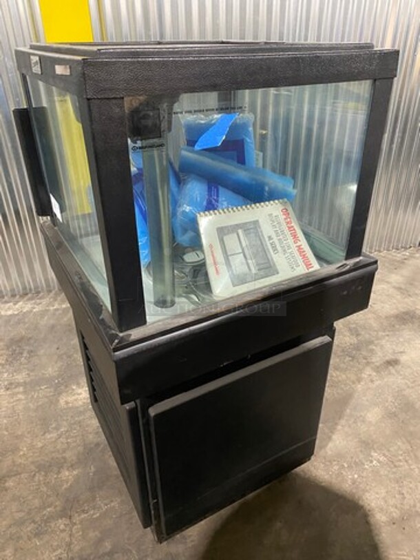 Marine Land Commercial Electric Powered Live Seafood Tank Aquarium! Model: ML22 SN: 15245 120V 60HZ 1 Phase - Image 2 of 8