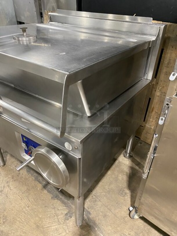 AMAZING! Cleveland 30 Gallon Tilt Skillet/Braising Pan! All Stainless Steel! On Legs! Working When Removed! - Image 2 of 9