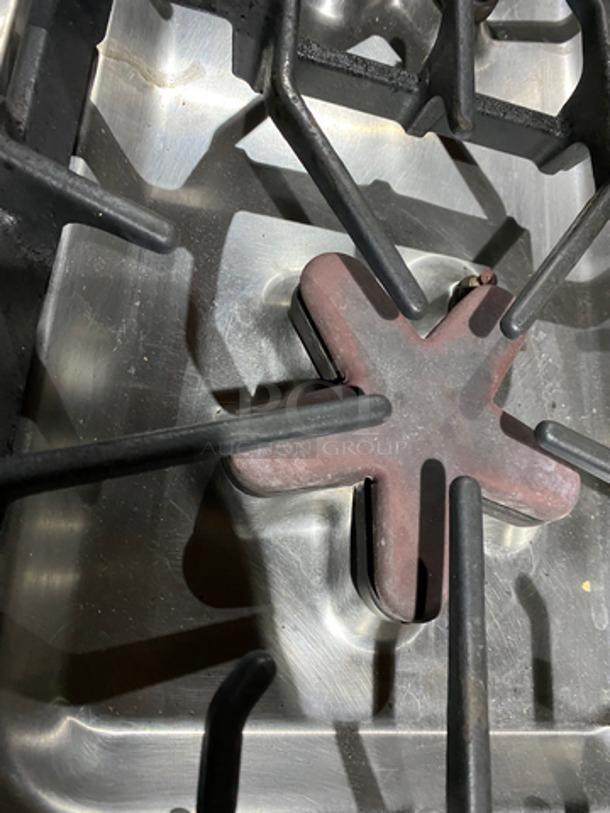 Thermador Gas Powered Stove Top! 4 Burner And Built In Flat Top In The Center! With Full Size Oven Underneath! With Metal Oven Racks! All Stainless Steel! - Image 6 of 12