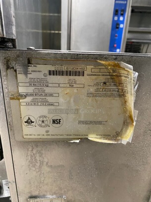 Pitco Commercial Natural Gas Powered Deep Fat Fryer! With 2 Metal Frying Baskets! All Stainless Steel! On Legs! Model: 35C SN: G11JC041453 - Image 8 of 9