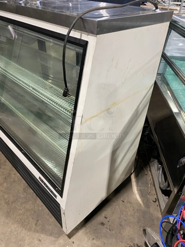 True Commercial Refrigerated Deli Display Case Merchandiser! With Slanted Front Glass! With Sliding Rear Access Glass Doors! Model: TSID723 SN: 4377737 115V 60HZ 1 Phase - Image 2 of 7