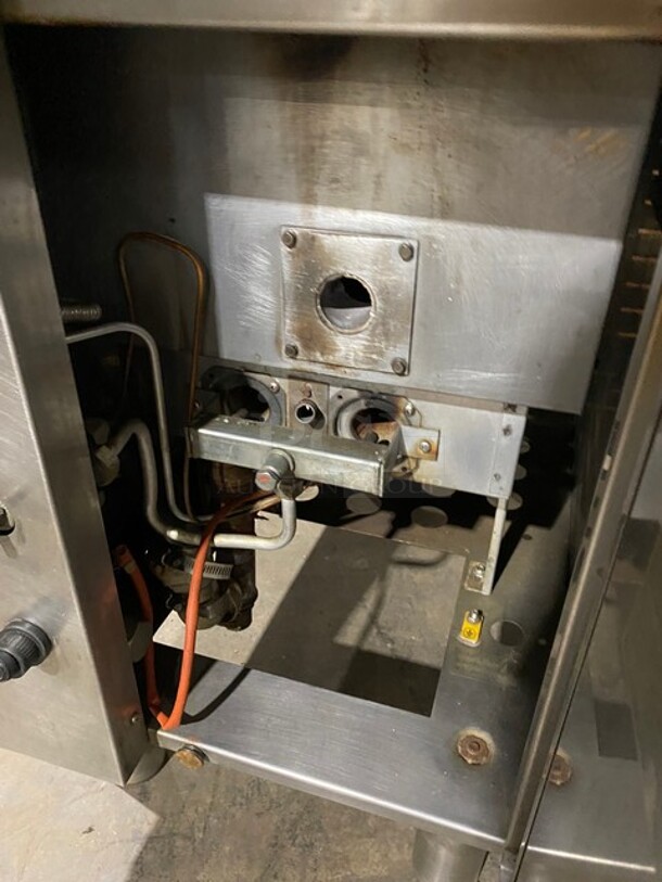 All Stainless Steel Natural Gas Powered Pasta Cooker! On Casters! MODEL CPG145PLUS SN:10690 - Image 7 of 9