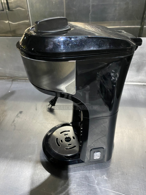 IN THE BOX! Aicook Countertop Single Cup Coffee Maker! Model: CM6652 - Image 3 of 9