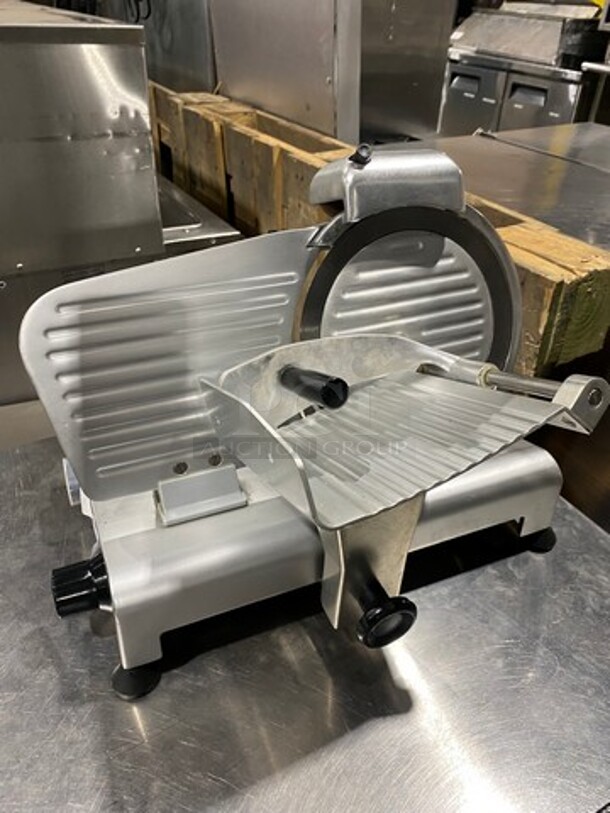 Boxer Commercial Countertop Deli/ Meat Slicer! All Stainless Steel! Model: SLR5009 SN: 0800000907 110V - Image 3 of 9