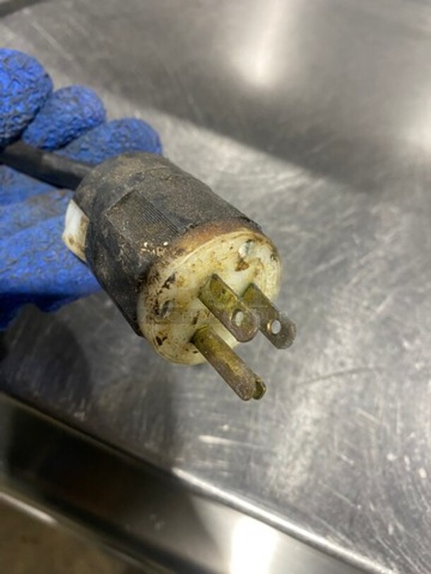 2010 Marsal Commercial Refrigerated Pizza Prep Table! With Single Door Storage Space! With 2 Drawers Underneath! All Stainless Steel! On Casters! Model: BM64 SN: 1319 115V 60Hz 1 Phase - Image 10 of 10