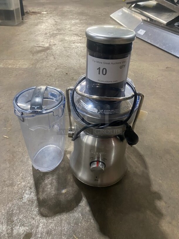 Breville Commercial Countertop Juicer! Stainless Steel! With Juice Pitcher! 120V! Model BJE530BSS! Working When Removed! - Image 1 of 7