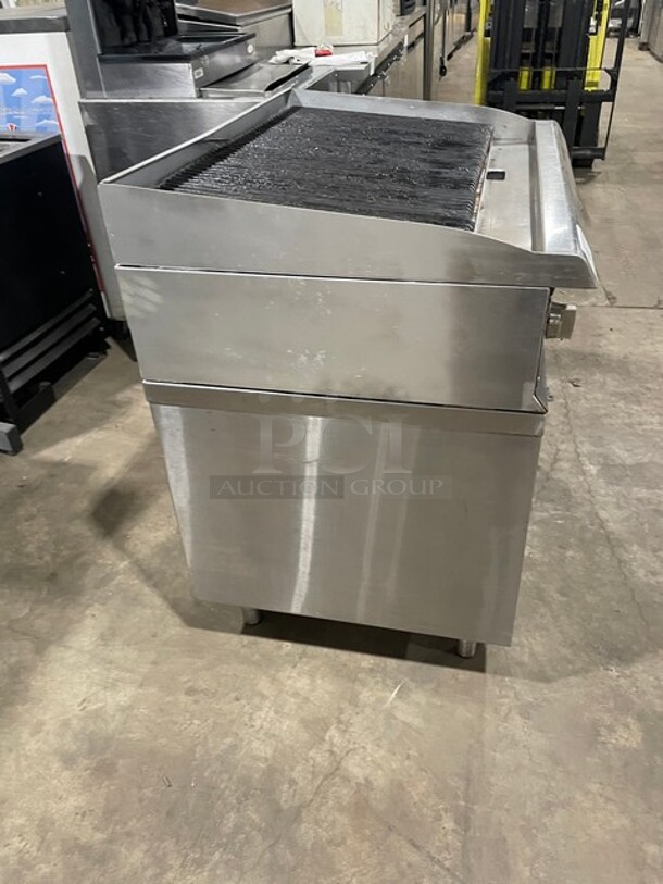 NICE! CPG Commercial Natural Gas Powered Char Broiler! With All Stainless Steel Storage Cabinet Underneath! On legs!  - Image 3 of 10