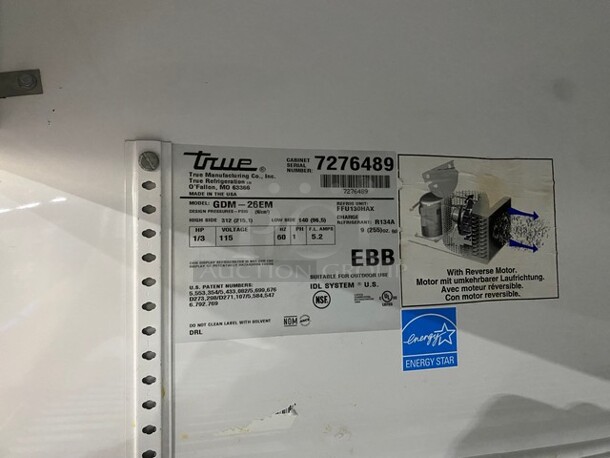 True Commercial Single Door Reach In Cooler Merchandiser! With View Through Door! With Poly Coated Racks! Model: GDM16EM SN: 7276489 115V 60HZ 1 Phase - Image 8 of 8