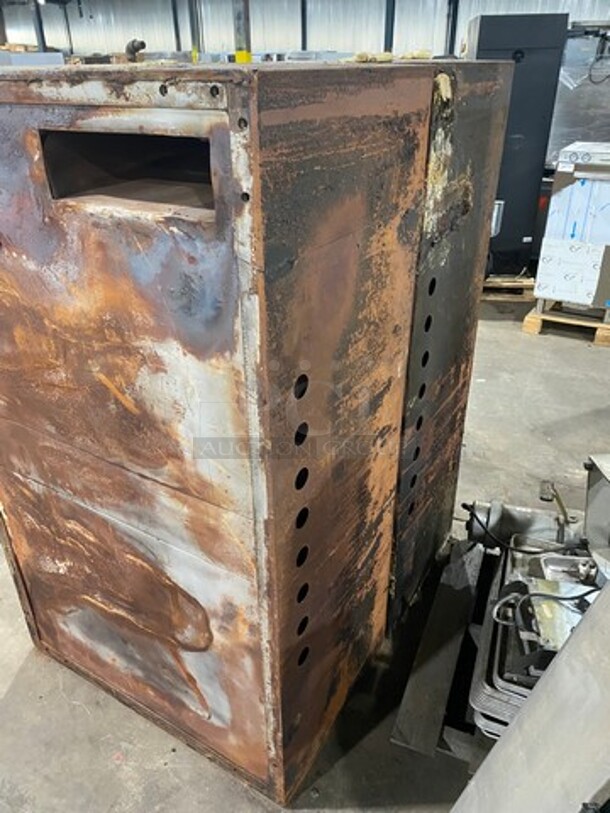 Bari Commercial Natural Gas Powered Double Deck Pizza Oven! All Stainless Steel! 2x Your Bid Makes One Unit! Model: M648S SN: 1978 - Image 4 of 9