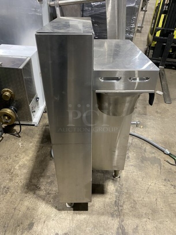 Nice! Fetco Dual Section Coffee Brewing Machine! Model CBS52H Serial 140428040046A! 120/208/240V 3 Phase!  - Image 3 of 9