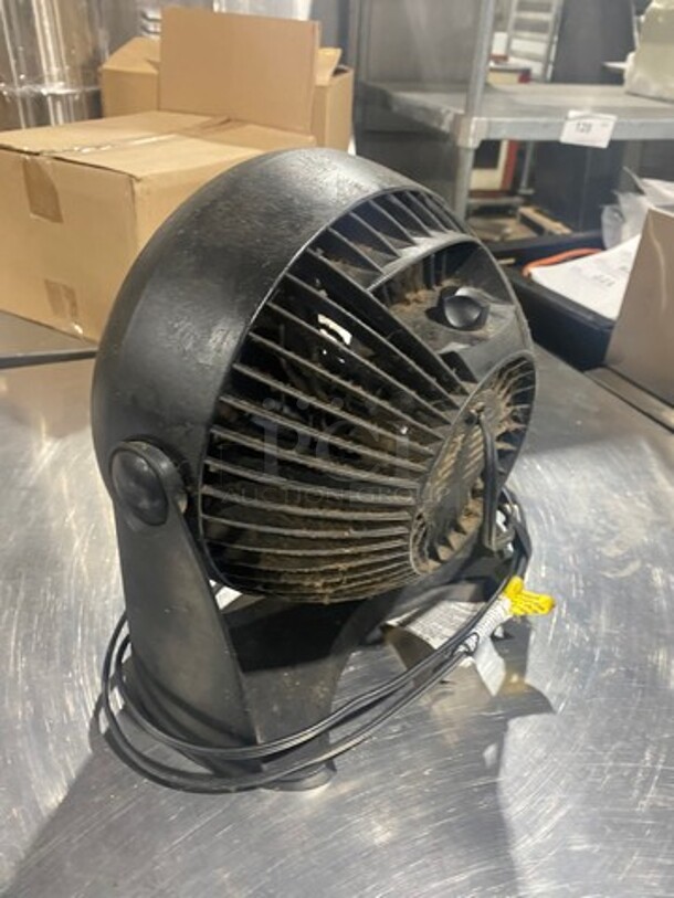 Honeywell Black Poly Fan! - Image 4 of 7