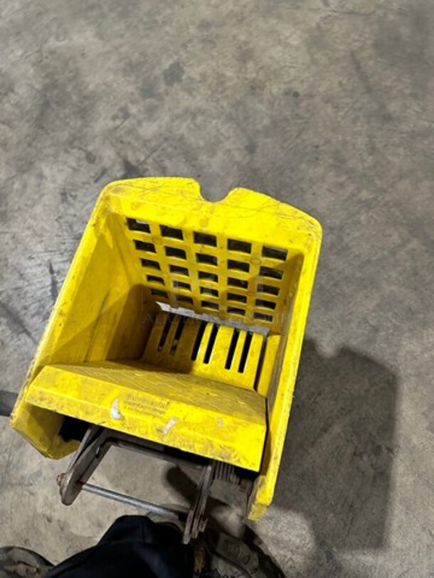 Yellow Poly Mop Bucket Wringing Attachment! - Image 4 of 5