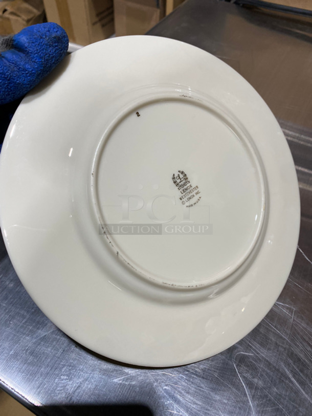BEAUTIFUL! ELEGANT! BRAND NEW! NEVER USED! Lenox 12 Piece 8" Bowls! Ivory With 24K Gold Trim Dinnerware Collection! Includes Protective Material Carrier! 12x Your Bid! - Image 5 of 6