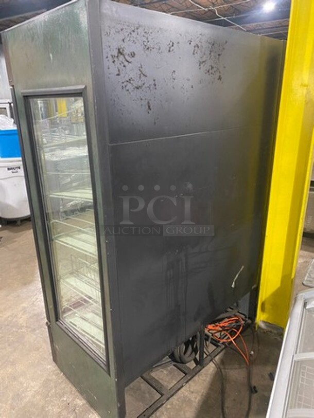 NICE! True Commercial 2 Door Reach In Cooler Merchandiser! With View Through Doors And Sides! With Poly Beverage Racks! Model: GEM49 SN: 14438952 115V 60HZ 1 Phase - Image 4 of 9
