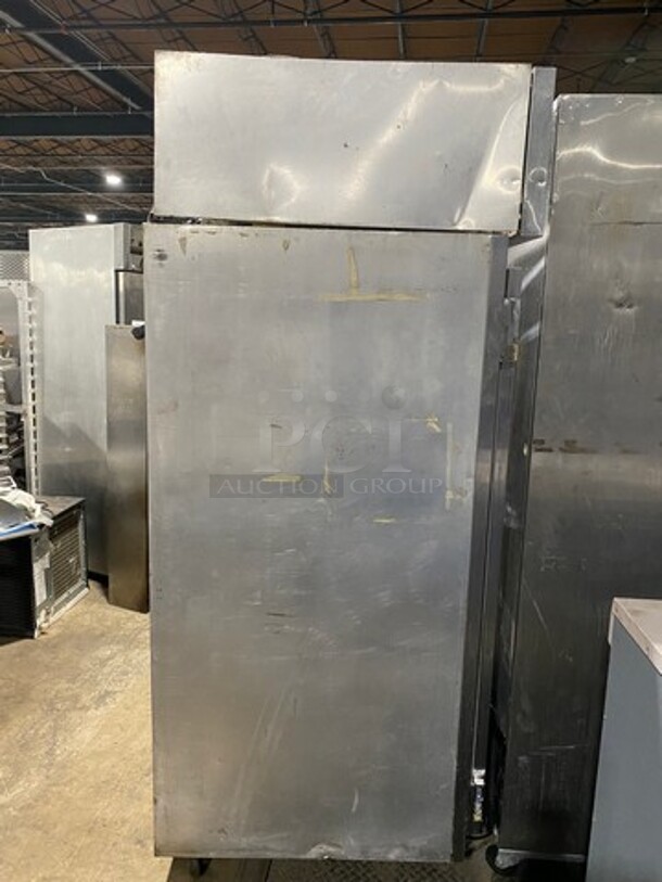 Victory Commercial 2 Door Reach In Freezer! All Stainless Steel! On Casters! Model: FA2DS7 SN: D0166942 115V 60HZ 1 Phase - Image 4 of 10