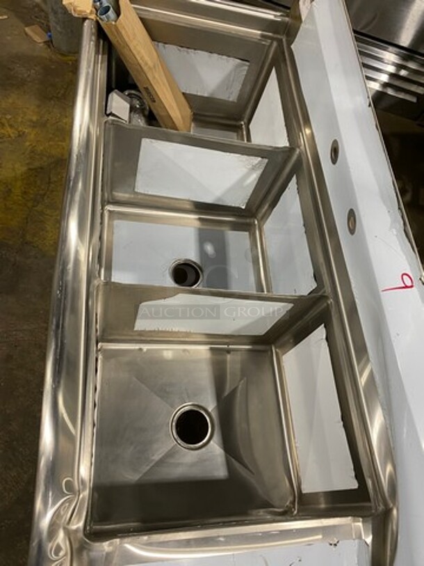 NEW! SCRATCH-N-DENT! Sapphire Commercial 3 Compartment Dish Washing Sink! With Single Side Drain Board! With Back Splash! All Stainless Steel! Model: SMS31821R - Image 4 of 10