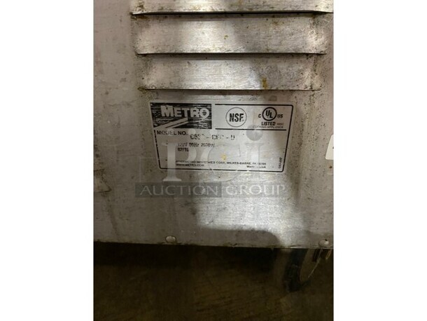 NICE! Metro C5 Stainless Steel Commercial Single Door Reach In Holding/Warming Cabinet Merchandiser on Commercial Casters! - Image 10 of 10