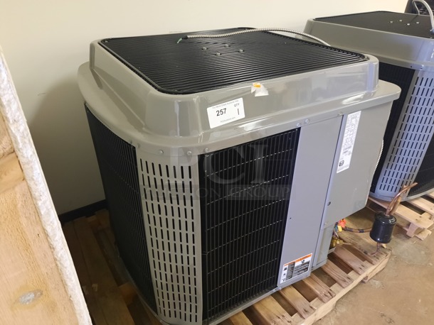 BRAND NEW Heat Pumps. ARI H4H424GKC100 Energy Star (Main Building)  - Image 3 of 4