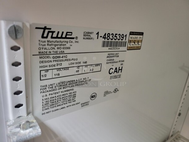True GDM-41C 2-Glass Sliding Door Merchandiser Refrigerator! - Image 5 of 5