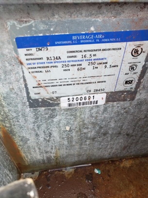 Beverage Air DW79 80" Forced Air Bottle Cooler! - Image 9 of 9