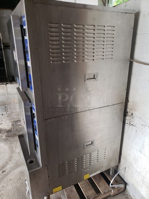 Cleveland SteamCraft Ultra 10 D High Speed Direct Steam Convection Steamer! 

480 V
3 PH
60 Hz
32.6 Kw
40 A - Image 4 of 6