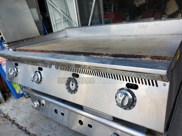 48" Countertop Griddle (One broken knob) Working! - Image 2 of 5